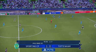 曼联中场梅努的未来：从边缘到重生