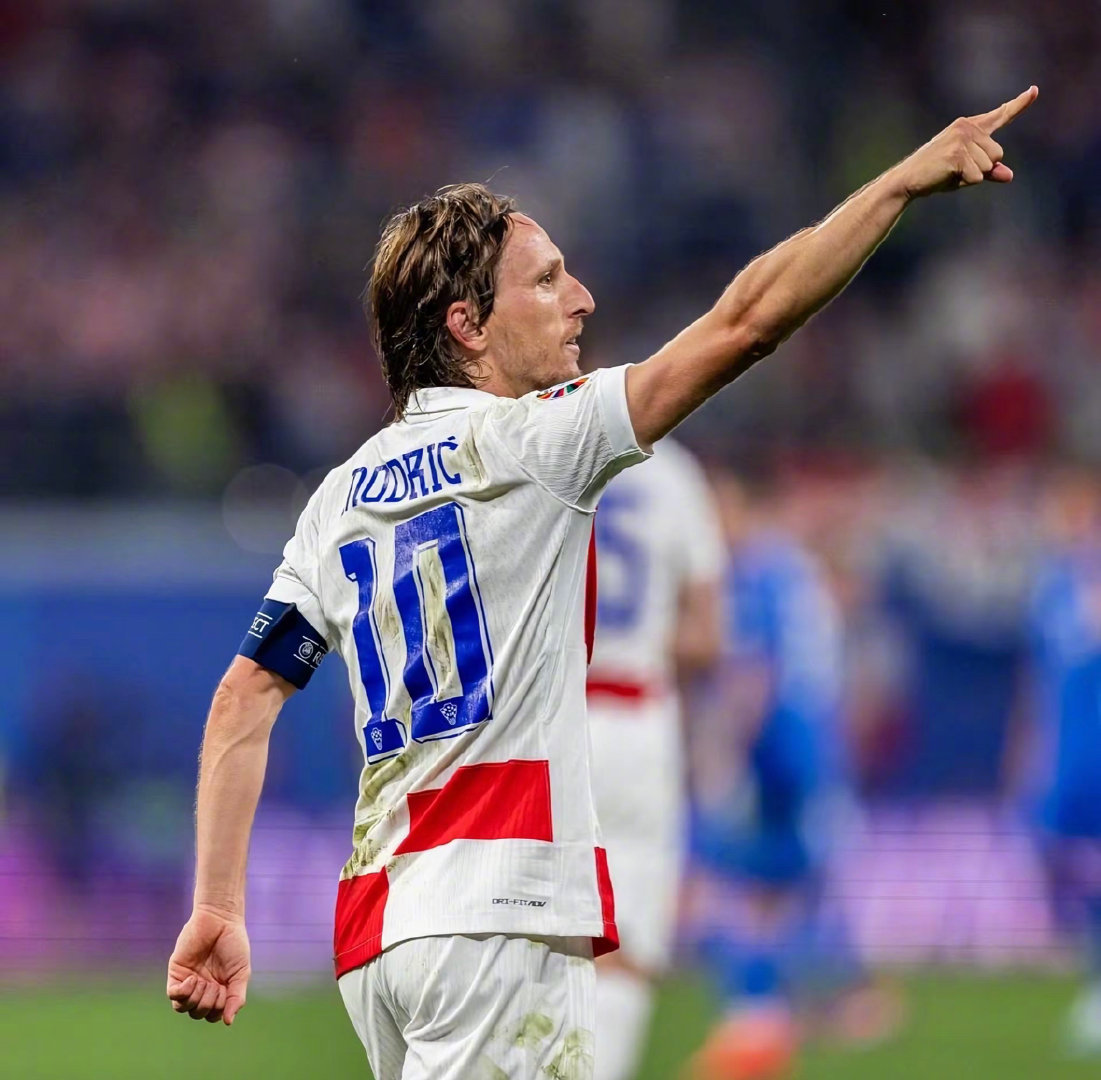 记：森林狼可能会高价抛售兰德尔，咨询过多位明星控卫